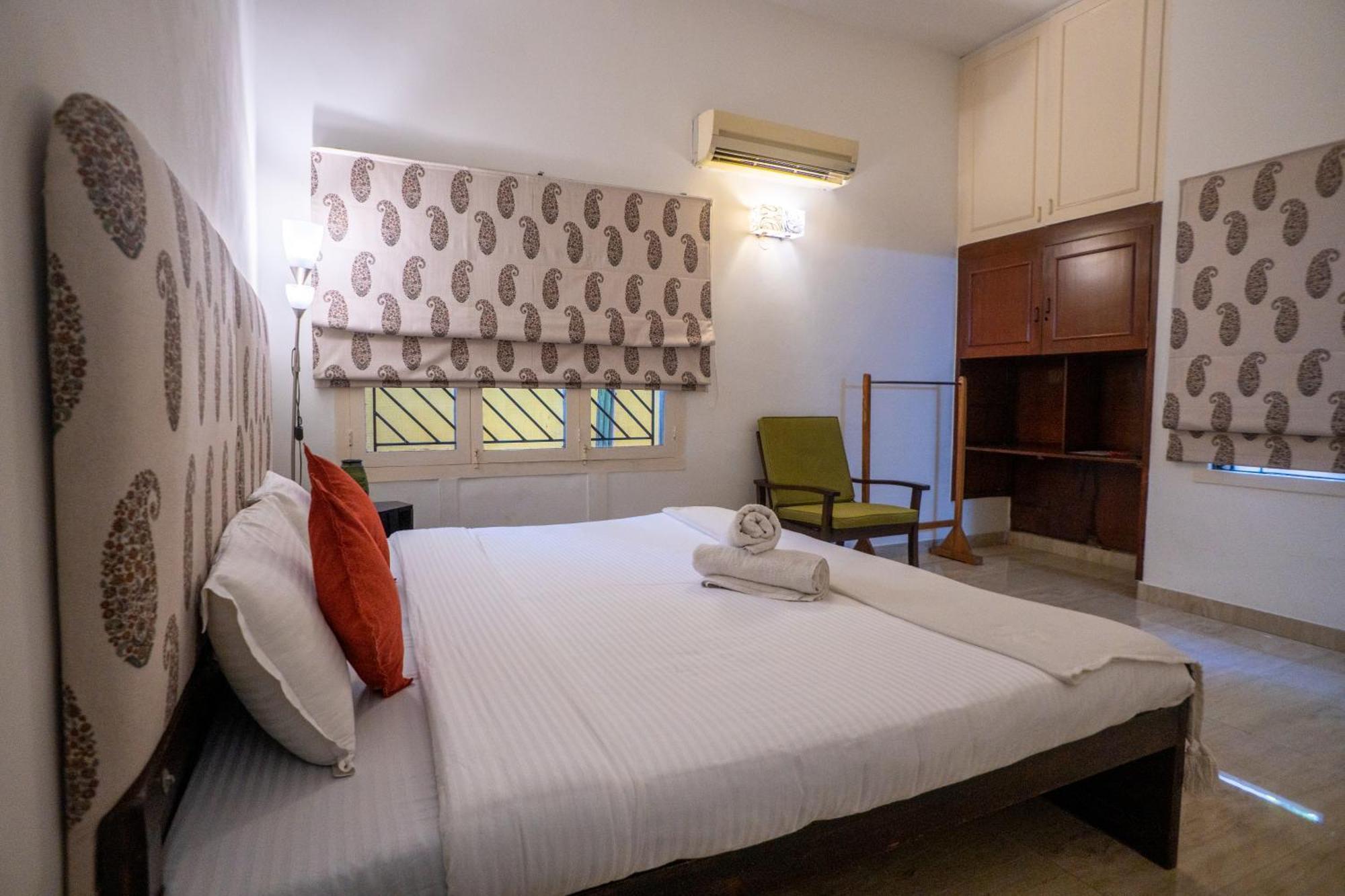 Appartamento The White House Opp Park Hyatt Chennai Esterno foto